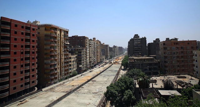 Lakásoktól 50 centiméterre építenek autópályát Egyiptomban